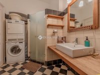 Eladó téglalakás, VI. kerületben 139 M Ft, 5 szobás