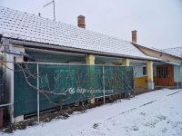 Eladó családi ház, Jászberényben 26.9 M Ft, 2+1 szobás