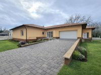 Eladó családi ház, Szigetszentmártonban 153 M Ft, 4 szobás