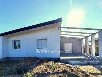 Eladó családi ház, Siófokon 95 M Ft, 4 szobás