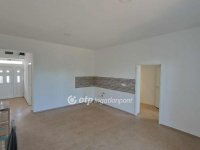 Eladó téglalakás, Tápiószelén 29.99 M Ft, 1+3 szobás