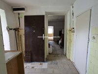 Eladó családi ház, Pécsett 10.5 M Ft, 2 szobás