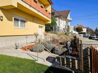 Eladó családi ház, Pécsett 199 M Ft, 5 szobás