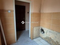 Eladó téglalakás, X. kerületben 63.49 M Ft, 3 szobás