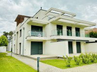 Eladó téglalakás, Siófokon 214 M Ft, 5 szobás