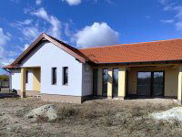 Eladó családi ház, Lajosmizsén 85 M Ft, 4 szobás