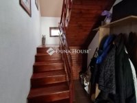 Eladó családi ház, Vecsésen 149.999 M Ft, 5 szobás