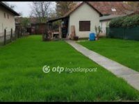 Eladó családi ház, Szigetszentmiklóson 28 M Ft, 1 szobás