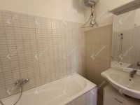 Eladó téglalakás, Sopronban 32 M Ft, 1 szobás