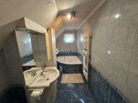 Eladó családi ház, Csákváron 84.9 M Ft, 5 szobás