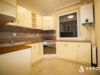 Eladó panellakás, Békéscsabán 37.5 M Ft, 2 szobás