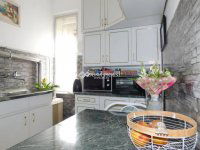 Kiadó téglalakás, albérlet