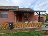 Eladó családi ház