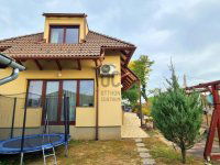 Eladó családi ház, Mogyoródon 159 M Ft, 5 szobás