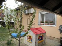 Eladó családi ház, Érden 260 M Ft, 7 szobás