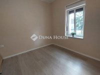Eladó téglalakás, Baján 34.9 M Ft, 2 szobás