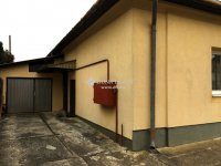 Eladó családi ház, Veszprémben 150 M Ft, 2+2 szobás