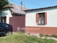 Eladó családi ház, Decsen 9.9 M Ft, 3 szobás