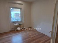 Eladó téglalakás, Kiskunhalason 36.9 M Ft, 2 szobás