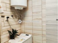 Eladó családi ház, Versegen 50 M Ft, 2 szobás