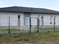Eladó családi ház, Kecskeméten 67.5 M Ft, 2+2 szobás