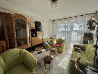 Eladó panellakás, Veszprémben 64.99 M Ft, 4 szobás