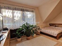 Eladó családi ház, Vácon 160 M Ft, 4 szobás