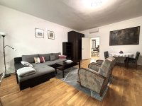 Kiadó téglalakás, albérlet, Pécsett, Ferencesek utcájában