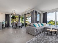 Eladó családi ház, Szentendrén 250 M Ft, 3 szobás