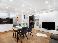 Eladó családi ház, XII. kerületben 395 M Ft, 14 szobás