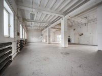 Eladó ipari ingatlan, III. kerületben 500 M Ft