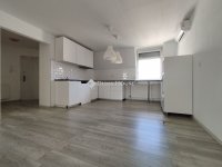 Eladó téglalakás, Tatabányán, Óvoda soron 54.99 M Ft, 3 szobás