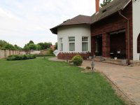 Eladó családi ház, Szatymazon 148 M Ft, 5 szobás