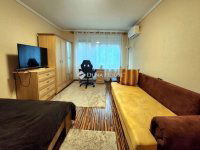 Eladó panellakás, Pécsett 47.9 M Ft, 3 szobás