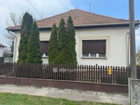 Eladó családi ház, Tiszafüreden 57.5 M Ft, 3+2 szobás