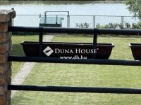 Eladó családi ház, Majosházán 265 M Ft, 4 szobás