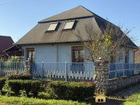 Eladó családi ház