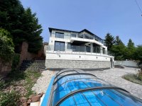 Eladó családi ház, Balatonalmádiban 559 M Ft, 6 szobás