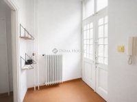 Eladó téglalakás, VI. kerületben 62 M Ft, 1 szobás