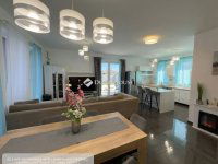 Eladó családi ház, XVII. kerületben 219 M Ft, 3 szobás