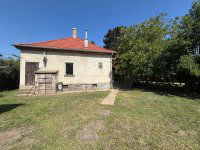 Eladó családi ház, Komáromban 65 M Ft, 2 szobás