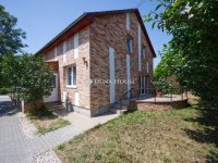 Eladó családi ház, Zsámbékon 179.9 M Ft, 5 szobás