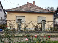 Eladó családi ház