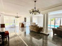 Eladó családi ház, II. kerületben 1000 M Ft, 10 szobás