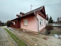 Eladó családi ház, Békésen 45 M Ft, 5 szobás