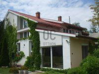 Eladó családi ház, Tatán 129 M Ft, 5 szobás