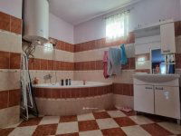 Eladó családi ház, Pápán 64.9 M Ft, 4+1 szobás