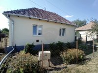 Eladó családi ház, Heréden 14 M Ft, 2 szobás