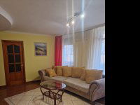 Kiadó téglalakás, albérlet, Szegeden 220 E Ft / hó, 3 szobás