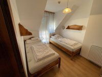 Eladó nyaraló, Sárváron 325 M Ft, 13 szobás